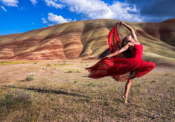 Painting the Painted Hills